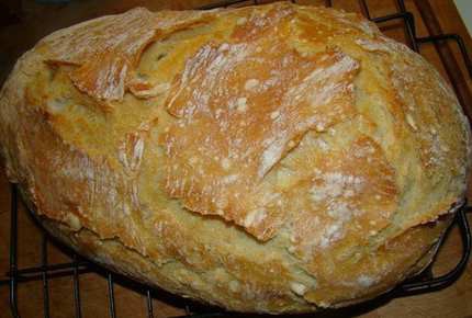 Dagasztás nélküli kenyér 